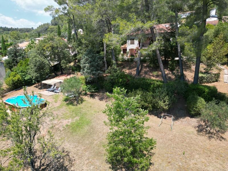 Maison - 205 m² - 7 pièces