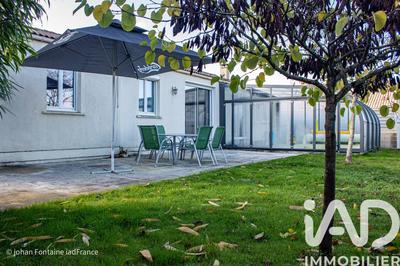 Maison - 143 m² - 8 pièces