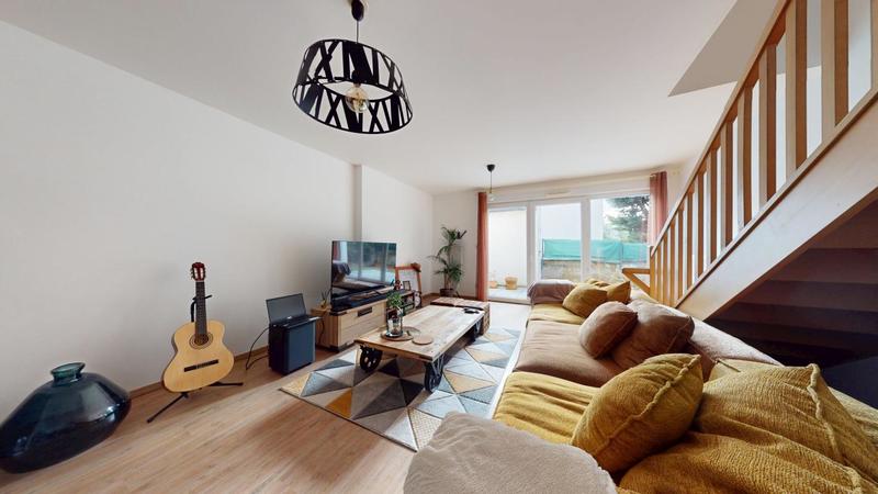 Maison - 101 m² - 5 pièces