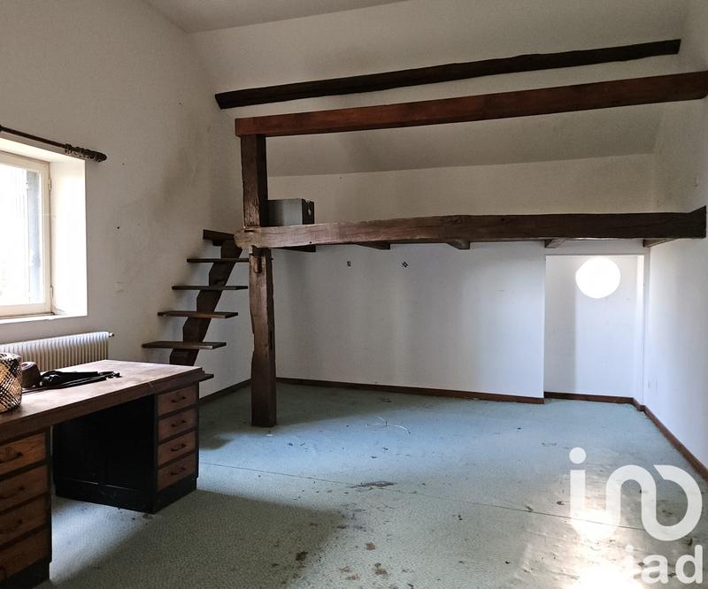 Maison - 212 m² - 7 pièces