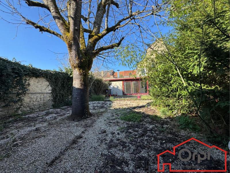 Maison de ville - 251 m² - 6 pièces