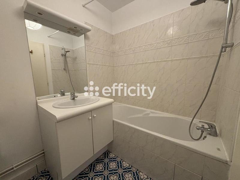 Appartement - 93 m² - 4 pièces