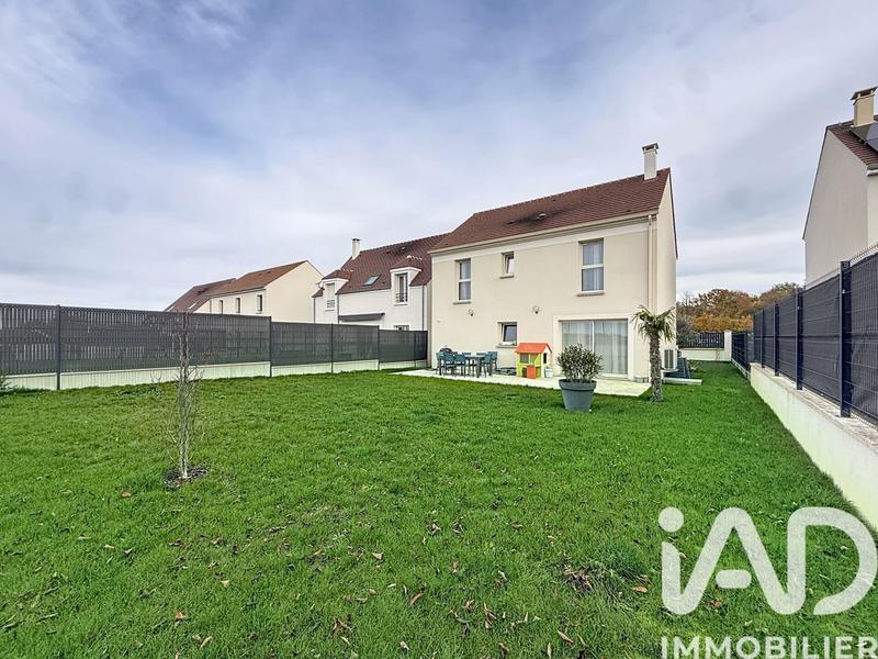 Maison - 106 m² - 4 pièces