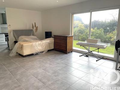 Maison - 98 m² - 4 pièces