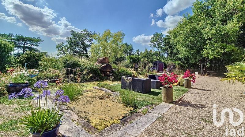 Maison - 370 m² - 8 pièces