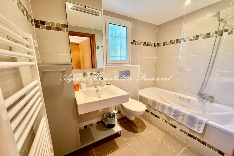 Appartement - 106 m² - 4 pièces