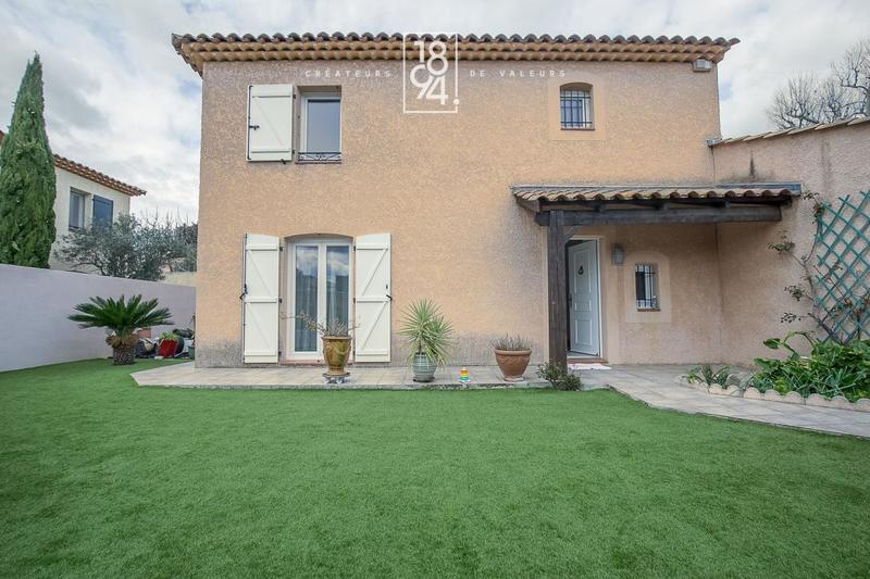 Maison - 111 m² - 4 pièces