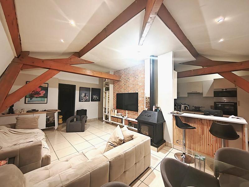 Maison - 300 m² - 16 pièces