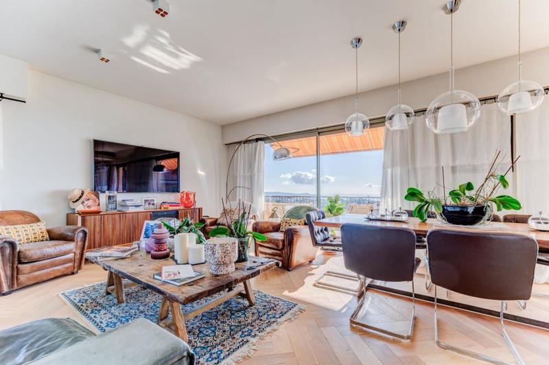 Penthouse - 141 m² - 5 pièces