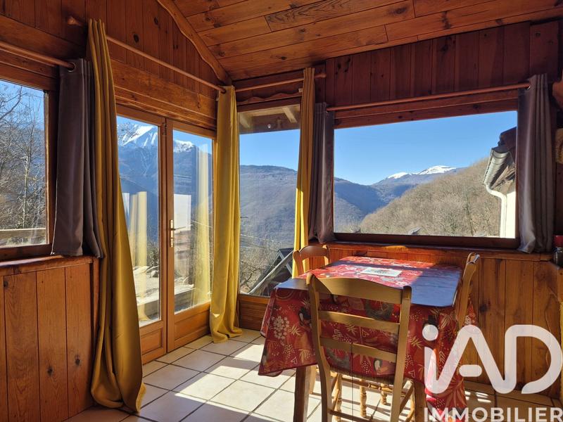 Maison - 106 m² - 5 pièces