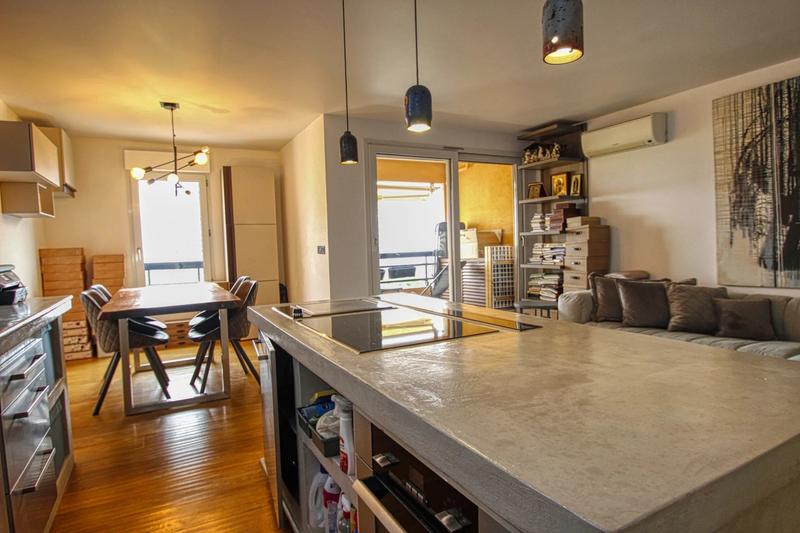 Appartement - 65 m² - 3 pièces