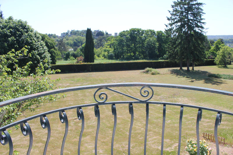 Propriété - 225 m² - 7 pièces