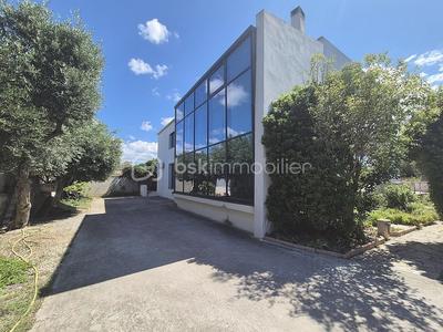 Demeure - 309 m² - 10 pièces