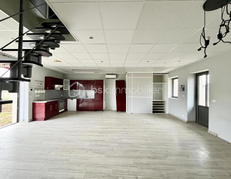 Maison - 137 m² - 5 pièces