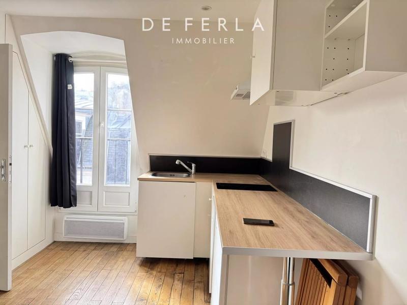 Studio - 13 m² - 1 pièce