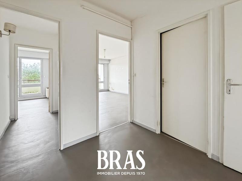 Appartement - 82 m² - 4 pièces