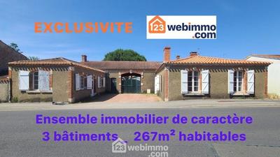 Maison - 267 m² - 12 pièces