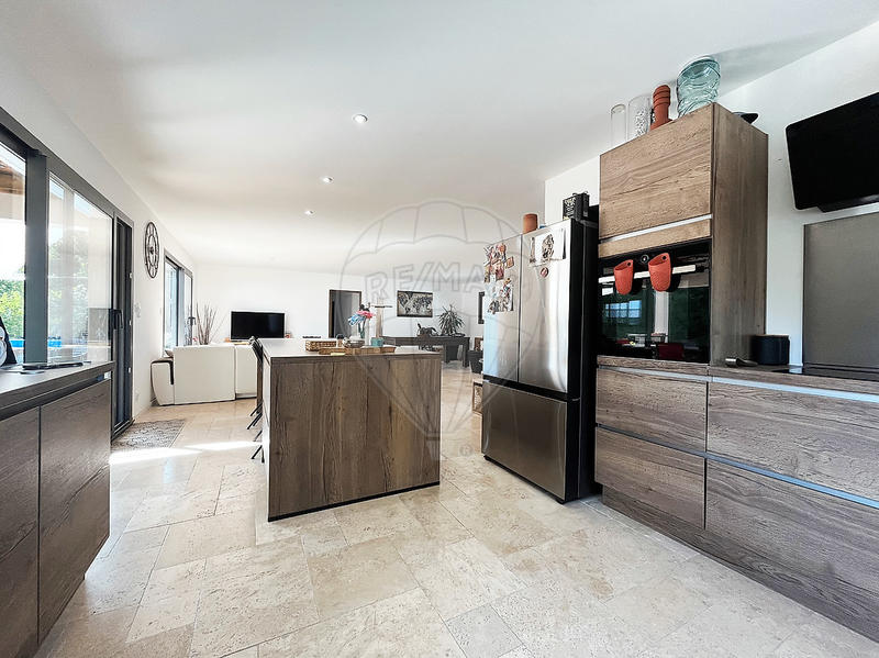 Maison - 143 m² - 6 pièces