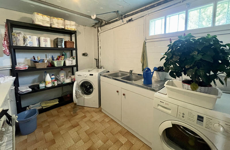 Maison - 230 m² - 5 pièces