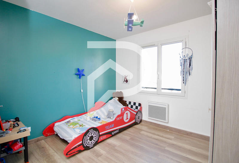 Maison - 95 m² - 4 pièces