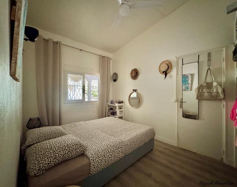 Propriété - 232 m² - 11 pièces