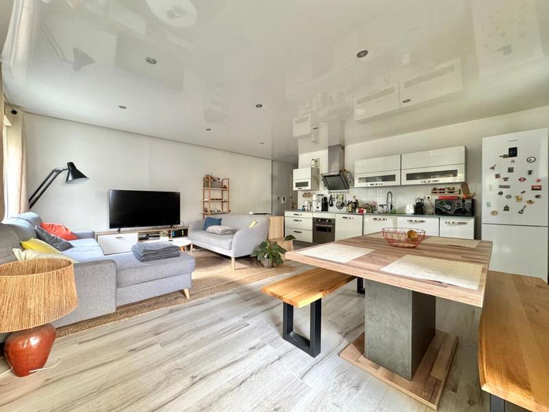 Appartement - 62 m² - 3 pièces