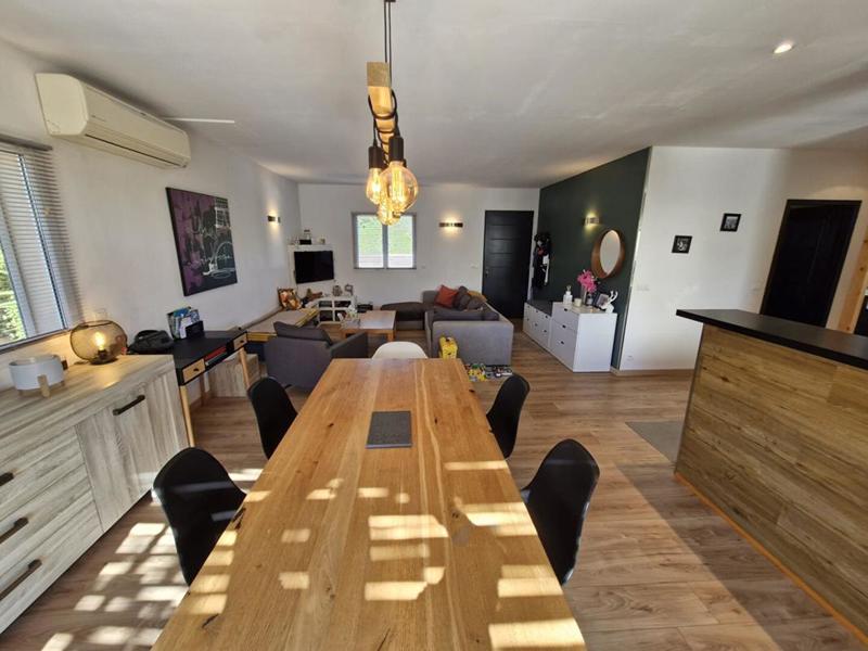 Maison - 108 m² - 4 pièces