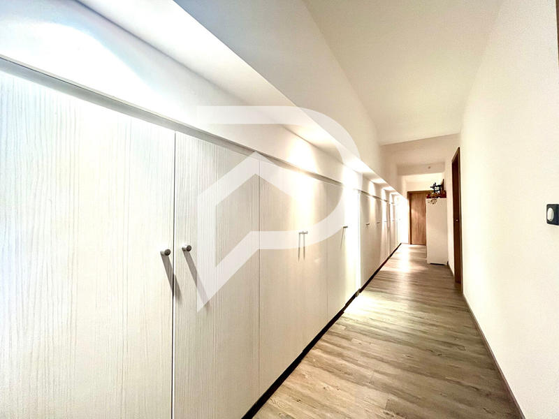 Maison - 309 m² - 7 pièces