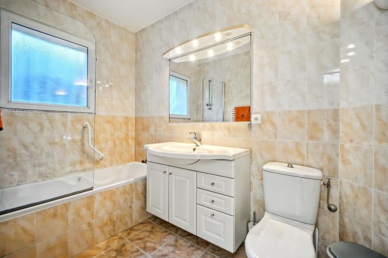 Maison - 153 m² - 6 pièces