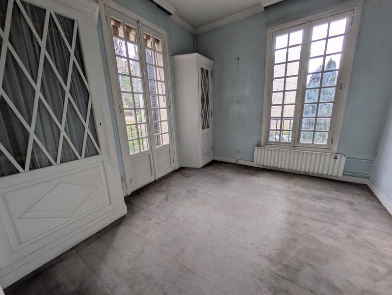 Maison ancienne - 185 m² - 8 pièces