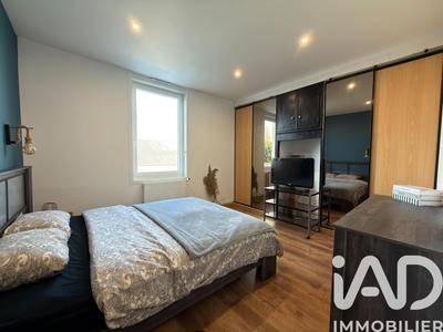 Maison - 97 m² - 5 pièces