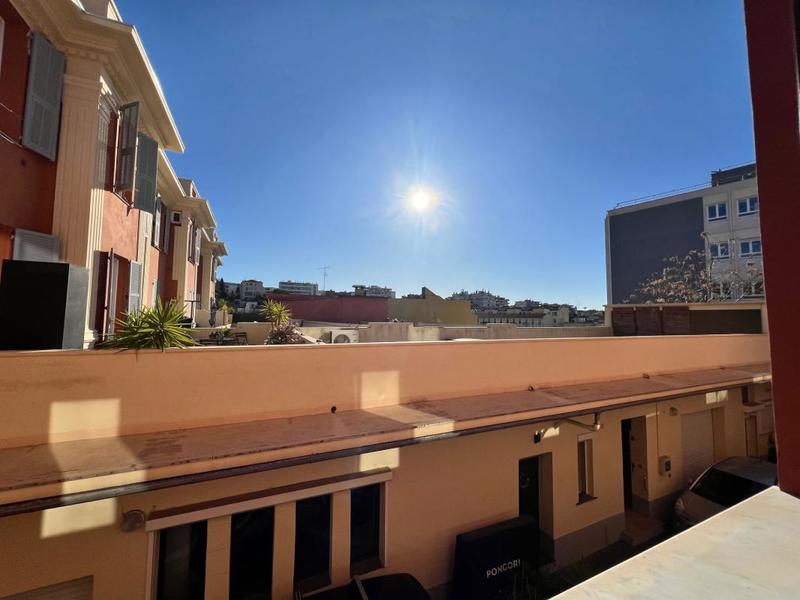 Studio - 17 m² - 1 pièce