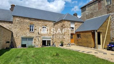 Maison - 230 m² - 7 pièces