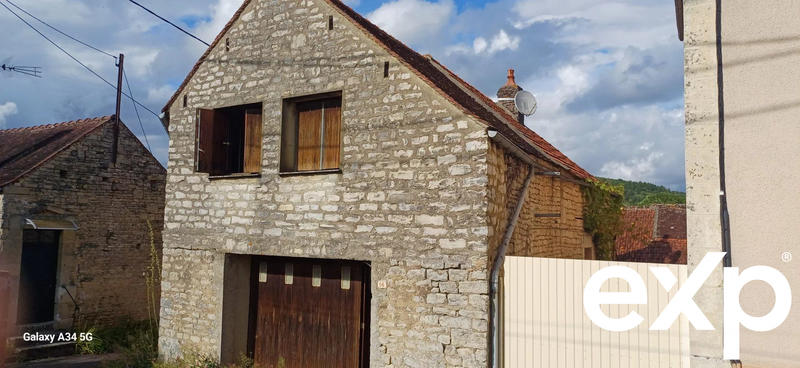 Maison traditionnelle - 82 m² - 4 pièces