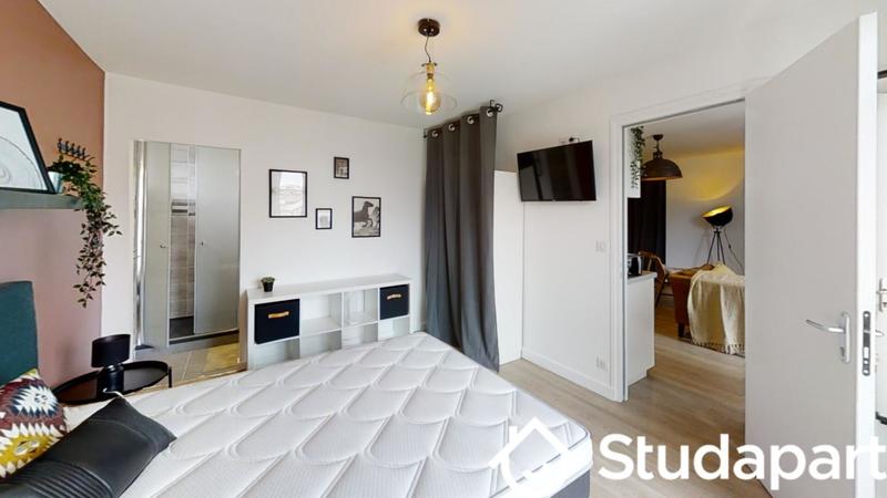 Chambre - 10 m² - 1 pièce