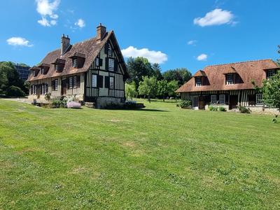 Maison ancienne - 400 m² - 13 pièces