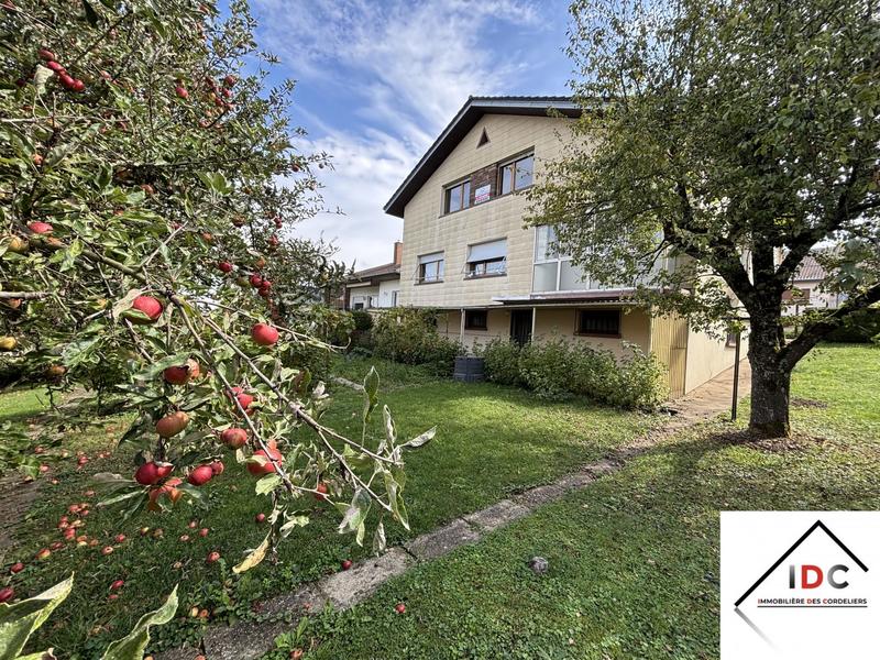 Maison - 198 m² - 5 pièces