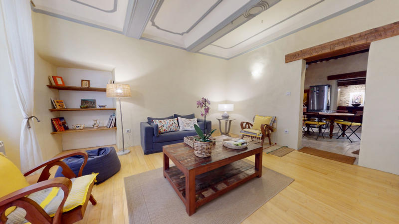 Maison - 463 m² - 11 pièces