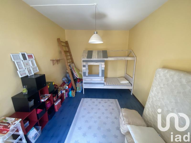 Maison - 210 m² - 8 pièces