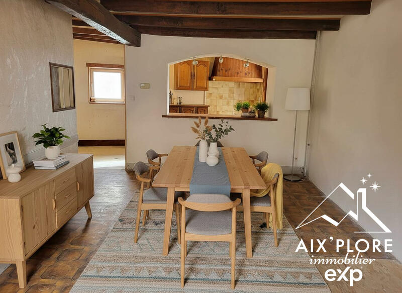 Maison - 140 m² - 6 pièces