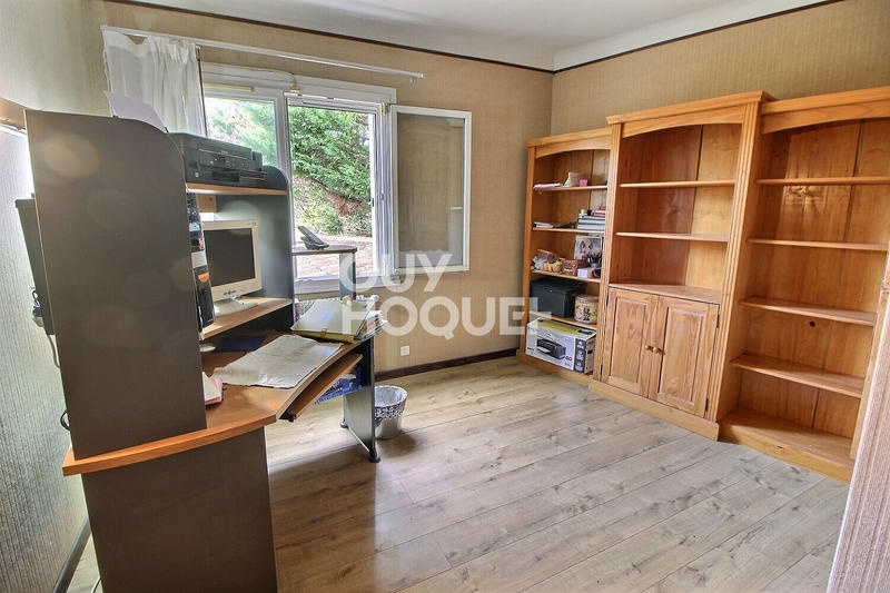 Maison - 159 m² - 8 pièces