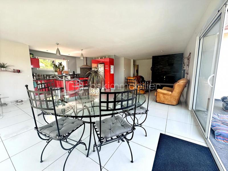 Propriété - 136 m² - 7 pièces