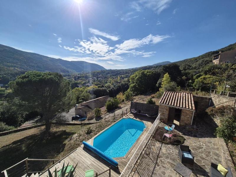 Maison de campagne - 150 m² - 8 pièces