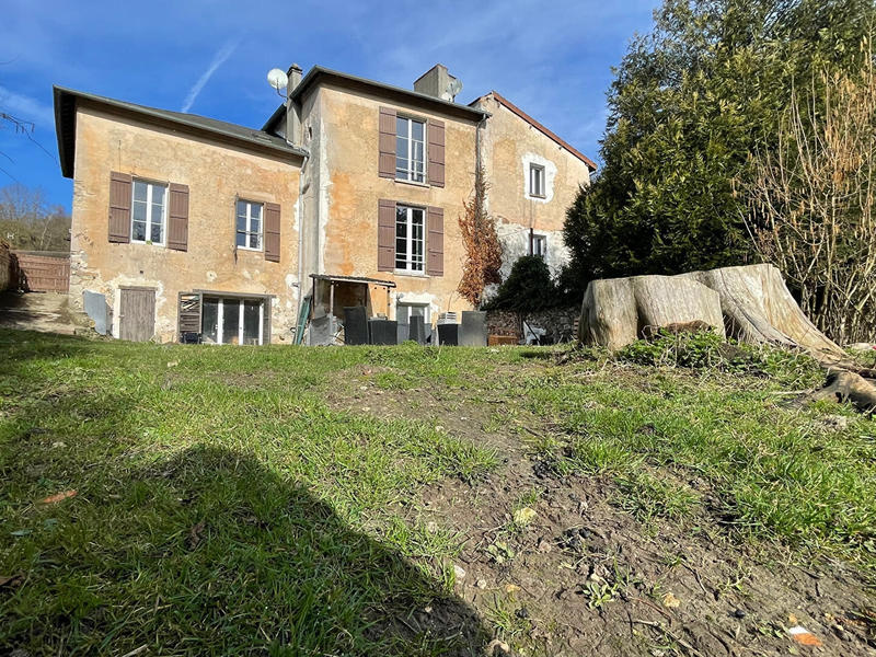 Maison - 230 m² - 8 pièces
