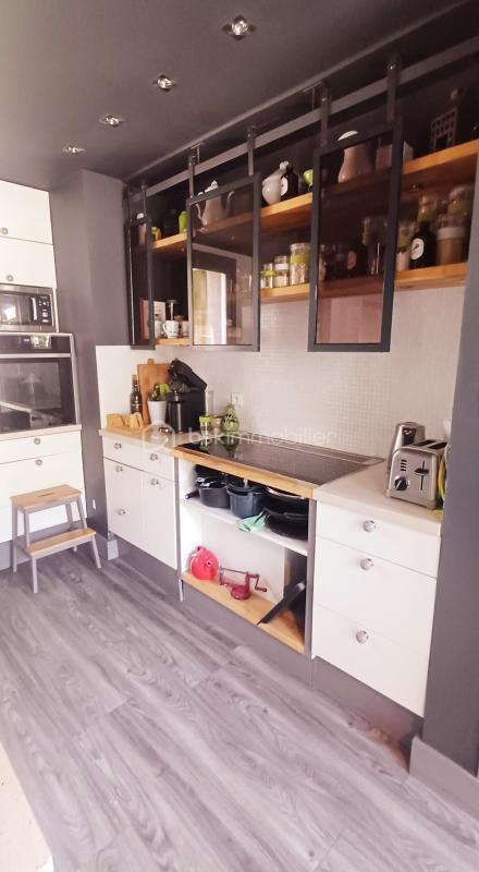 Villa - 245 m² - 8 pièces