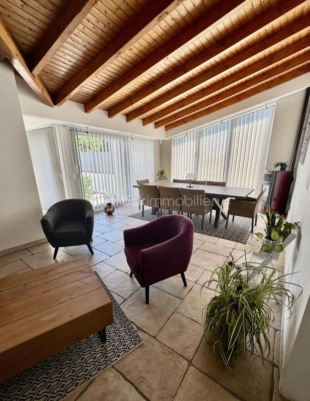 Maison - 187 m² - 6 pièces