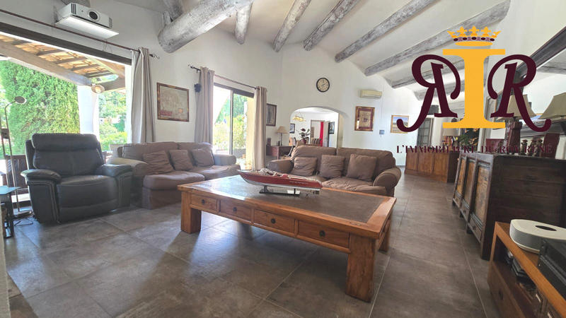 Maison contemporaine - 187 m² - 5 pièces