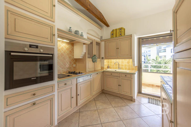 Appartement - 103 m² - 4 pièces