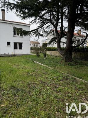 Maison - 90 m² - 3 pièces