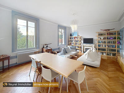 Appartement - 229 m² - 7 pièces